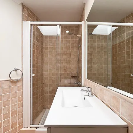 3br Valley Dreamhouse -solarium Terrace Aircon & Parking Apartment *