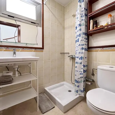 3br Valley Dreamhouse -solarium Terrace Aircon & Parking *