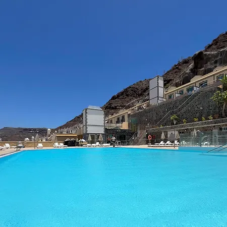 3br Valley Dreamhouse -solarium Terrace Aircon & Parking